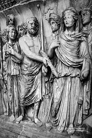 Benevento. Arco di Traiano. Documentazione del restauro.